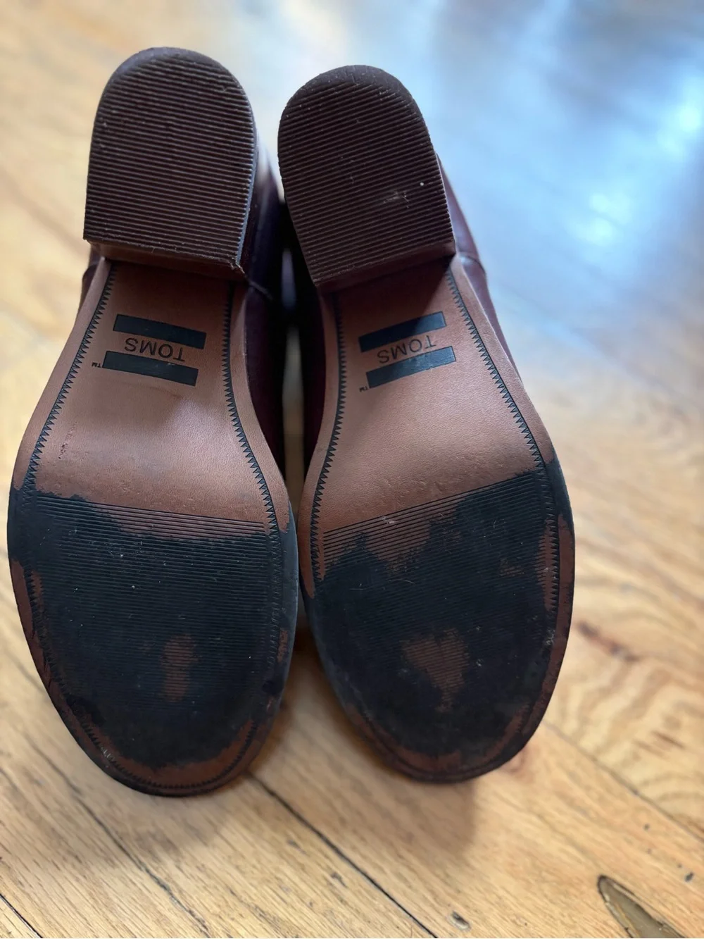 Toms Women's Wine Leather Ankle Boot